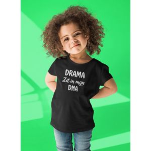 Meisjes T-shirt: Drama zit in mijn DNA. korte mouw voorjaar/zomer 86/92