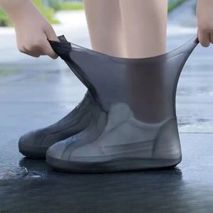 Set rubberen regenlaarzen voor buiten met een silicone waterdichte schoenovertrek die opnieuw kan worden gebruikt om regen tegen te houden. Meerdere kleuren om uit te kiezen, duurzaam - Grootte: Eén Maat, Geschikt Voor Iedereen, 34-45