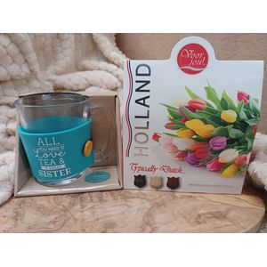 Chocolade-Theeglas-Thee-Sisters-Sisters by Heart-Zus-Schoonzus-Tweelingzus-Bonus Zus-Zussendag-Familie-Vrouw-Tulpen-Kerstcadeau-Kerst-Verjaardag-Suikerfeest-Eid Mubarak-Sinterklaas-Sint-Chocolade-Cadeau