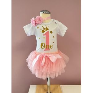 Verjaardagjurk 1 jaar-kleding- outfit-verjaardag setje-kleedje-1 jaar-one-baby first birthday-roze-eerste verjaardag-themafeest-cakesmash-verjaardag jurk-meisje-girl-feestkleding-set Marit (mt 80)