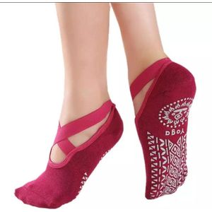 Yoga & Pilates sokken met antislip - 'Ballerina Yoga' - dichte tenen - rood - Pilateswinkel - meerdere kleuren verkrijgbaar!