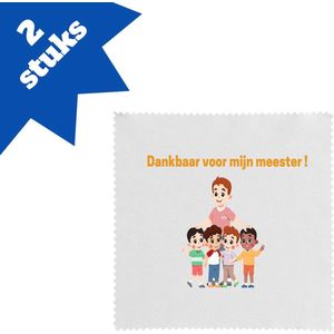 Akyol - dankbaar voor mijn meester brillendoekjes - Meester - leraar - verjaardag - cadeautje voor meester - meester artikelen - kado - geschenk - gift - verjaardagscadeau - meesterdag - 17,8 bij 17,8 cm - 2 stuks