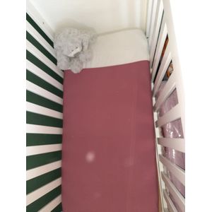 Slaaptunnel oud roze ledikantje voor matrasmaat 60x120