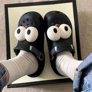 Green Glow - Cartoon grote ogen klomp schoen decoratie charmes accessoires met personalisatiemogelijkheden.