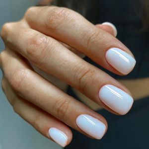 24-delige korte witte press-on nagelset - vierkante manicure-nagelset met nagellijm