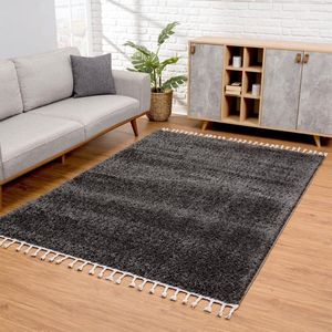 Flycarpets Calidia Hoogpolig Effen Uni Vloerkleed - Zwart - 120x160 cm