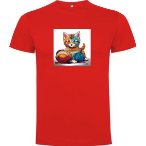 Rood T-Shirt met “ Kleurrijke Kitten met bol wol in pootjes“ Print Full Color Maat M