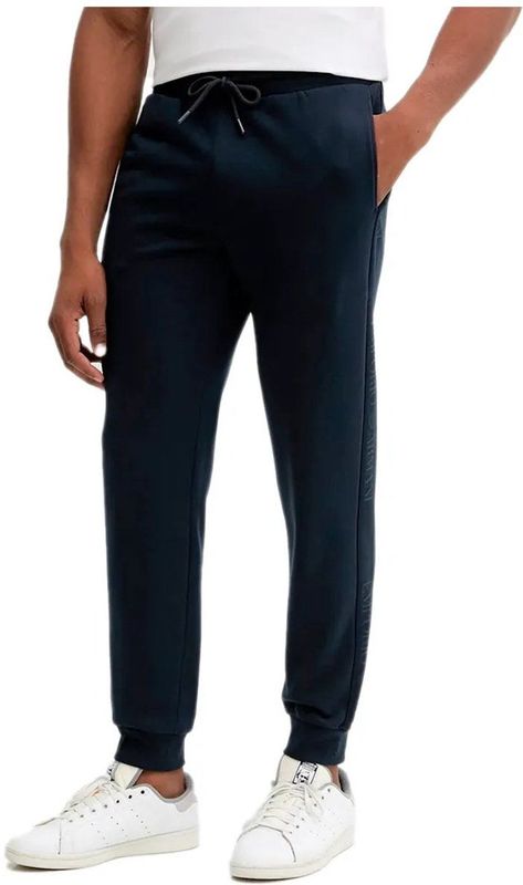 Emporio Armani - Line GA - Outfit - Kleding