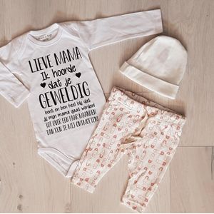 MM Baby rompertje met tekst eerste moederdag mama cadeau geboorte meisje jongen set met tekst aanstaande zwanger kledingset pasgeboren unisex Bodysuit | Huispakje | Kraamkado | Gift Set