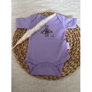 Romper - Gepersonaliseerd - Naam met letter - Maat 62/68 - Lila - 100% Katoen