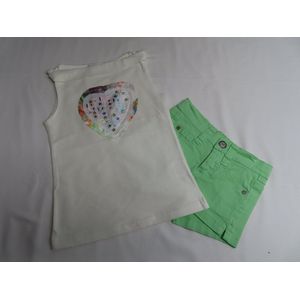 Ensemble - Meisje- Mouwloos t shirt in ecru met hartje + groen shortje - 4 jaar 104