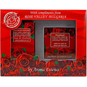 Set van 2 producten Red Rose - Eau De Parfum met etherische rozenolie - zeep met rozenbladjes 2st