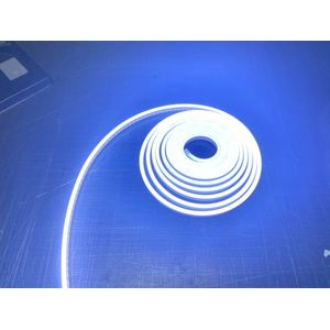 Neon LED Strip / Neon Flex 12V - 5 Meter - 10W - Waterdicht IP65 - kan per 2,5 cm geknipt worden - Koel Wit