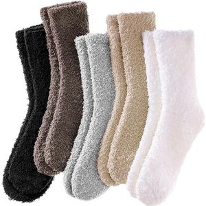 5-pack pluchen pantoffels en sokken, zachte, comfortabele, warme, dikke fleece sokken tot halverwege de kuit voor de winter.