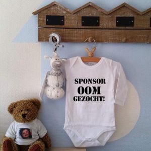 Baby Rompertje grappige tekst bekendmaking zwangerschap Gezocht Sponsor Oom | Lange mouw | wit | maat 50/56