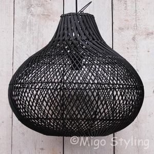 Rieten-Hanglamp-Groot-Bol-Dia50cm-Zwart-Met lampenpendel