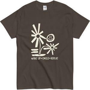 Dames en Heren Tshirt met Positieve Quote - Wake Up Smile Repeat - Retro Look - Bruin - S