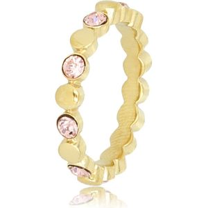 My Bendel - Smalle gouden ring met licht roze steentjes - Smalle gouden ring met licht roze steentjes - Met luxe cadeauverpakking