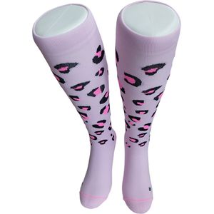 WeirdoSox - Compressie sokken - Knie hoogte - Steunkousen voor vrouwen en mannen - 1 paar - Licht Roze Panterprint 35/38 - Ideaal als compressiekousen hardlopen - compressiekousen vliegtuig
