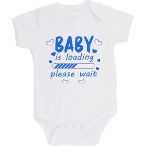100% katoenen Romper bedrukt met grappige tekst Kado Cadeau Kraamkado Kraamcadeau ""Baby is loading"" 2.0 Unisex Katoen Wit/blauw Maat 68/74