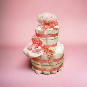 Luiertaart met roze Beer- pampers - roze slofjes - kraamcadeau voor een meisje