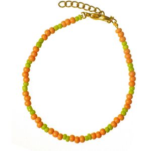 Armband rocaille kralen oranje/groen met goudkleurige sluiting