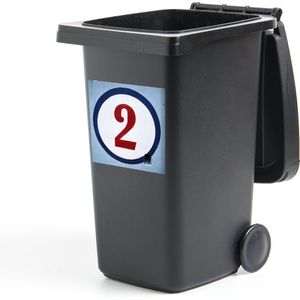 Container sticker Cijfer 2 - Een rode nummer twee in een witte cirkel Klikosticker - 40x40 cm - kliko sticker - weerbestendige containersticker