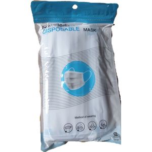 Een verpakking gevuld met 20 mondkapjes. Altijd handig om bij je te hebben/dragen als je buitenshuis bent.