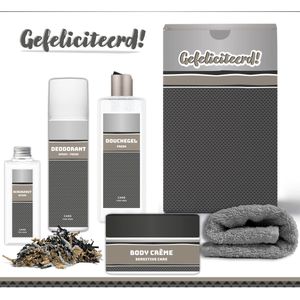 Geschenkset ""Gefeliciteerd!"" - 5 Producten - 750 Gram | Giftset voor hem - Luxe cadeaubox man - Douchegel - Deodorant - Bodycrème - Scrubzout - Verjaardag - Vader - Wellness - Pakket - Cadeau set - Broer - Vriend - Collega - Antraciet - Zilver