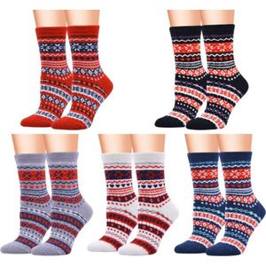 Fluffy sokken dames - 3 paar - print Hygge sokken style - huissokken - wit - rood - blauw - random - 35 - 40 - cadeau voor haar - geschenk vrouwen - Kerst cadeau - zacht