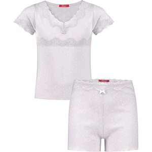 Exclusief Luxueus Kinder nachtkleding Luxe mooie zacht beige hartjes Girly Shorty Pyjama van Hanssop met verfijnde kant rand details en een luxe kant mouw verwerking, Meisjes Shorty Pyjama, zacht beige hartjes ajour design, maat 116