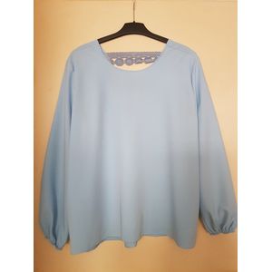Dames top met bewerkte achterkant One size licht blauw
