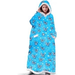 Hoodie deken Hoodie Deken Lichtblauw Premium - Extra lang - Hoodie Blanket - Fleece Deken Met Mouwen - Deken Met Mouwen Voor Volwassenen - Kerstcadeau - Voor Mannen - Voor Vrouwen - Kerst Cadeau Voor Man - Vrouw - Tot aan de enkels