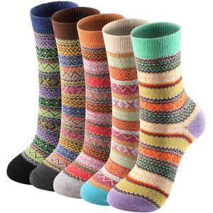 5 paar warme sokken - Kerstsokken -Warme en casual wintersokken - stijl wintergebreide sokken - Retro - Loungesokken - uniseks -Warm en comfortabel - Geschikt voor dagelijks gebruik in de winter, houdt de voeten warm - Veelkleurig