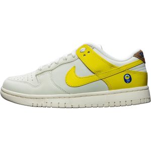 Nike Dunk Low LX Banana (W) - DR5487-100 - Maat 38.5 - Kleur als op foto - Schoenen