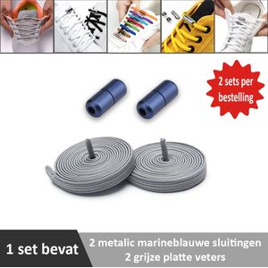 2 paar grijze platte elastische veters met metalic marineblauwe sluitingen. Je hoeft voortaan nooit meer je veters te strikken.