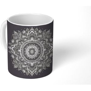 Mok - Koffiemok - Mandala - Zwart wit - Bloemen - Bohemian - Natuur - Mokken - 350 ML - Beker - Koffiemokken - Theemok