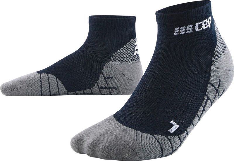CEP - Light Merino - Korte Sokken - Zwart - Compressie