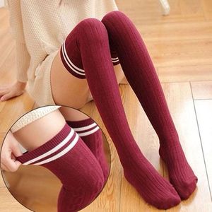 1 paar Overknee Kousen Bordeaux Rood met Strepen| Lange Sokken Maat 36-38