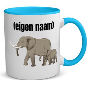 Akyol - olifant en kleine met eigen naam koffiemok - theemok - blauw - Olifant - dieren liefhebber - mok met eigen naam - iemand die houdt van olifanten - verjaardag - cadeau - kado - geschenk - 350 ML inhoud