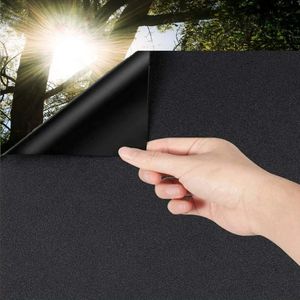 AVOID® Verduisterende Raamfolie – 90x300cm – Anti Inkijk & Isolerend – Privacyfolie voor Ramen – 100% Verduisterend & Herbruikbaar – Incl. Rakel en Mesje