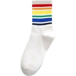 Witte Sokken met Regenboogstrepen – One Size | Fris, Comfortabel & Stijlvol