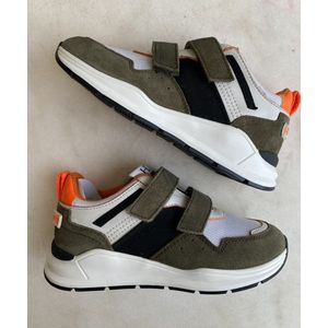 Hip sneaker velcro maat 33