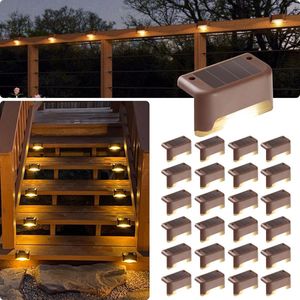 LED Wandlampjes op Zonne Energie - 24 Stuks - Automatisch Aan in de Avond - Solar Tuinverlichting - Buitenverlichting Wandlamp - RS Goods