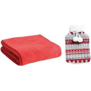 Winter cadeauset warmwaterkruik met gebriede hoes en rode fleece deken