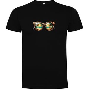 Zwart T-Shirt met “Kleurrijke Tijgerprint Zonnebril met Strand en Palmen – Zomer – Chillen – Good Vibes – Vakantie “ Print Full Color Maat M