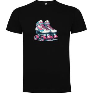 Zwart T-Shirt met Kleurrijke print “ Rollerskates – Terug naar de jaren 80 – Good Vibes “ Print Full Color Maat S