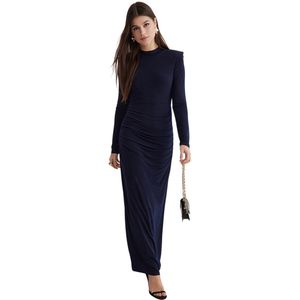 Trendyol Marineblauwe, Gedetailleerde, Flexibele Gebreide Jurk Met Schoudervulling Tctss25Db00015