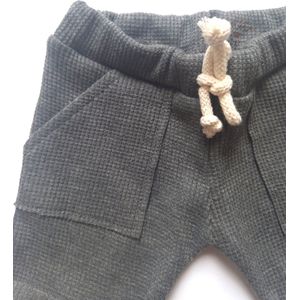Keijo Donker Grijs baby shorts - verstelbare koord | Korte broekjes | PETITE EvelinaApparel