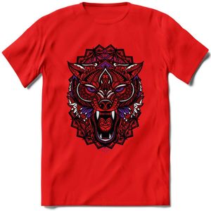 Wolf - Dieren Mandala T-Shirt | Paars | Grappig Verjaardag Zentangle Dierenkop Cadeau Shirt | Dames - Heren - Unisex | Wildlife Tshirt Kleding Kado | - Rood - XXL